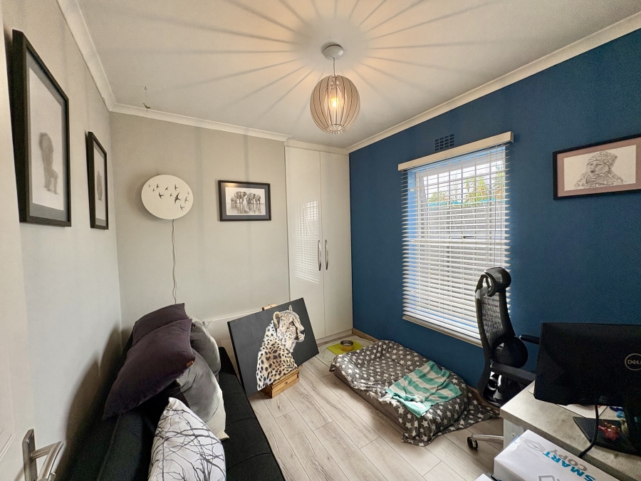3 Bedroom Property for Sale in Sunningdale Western Cape
